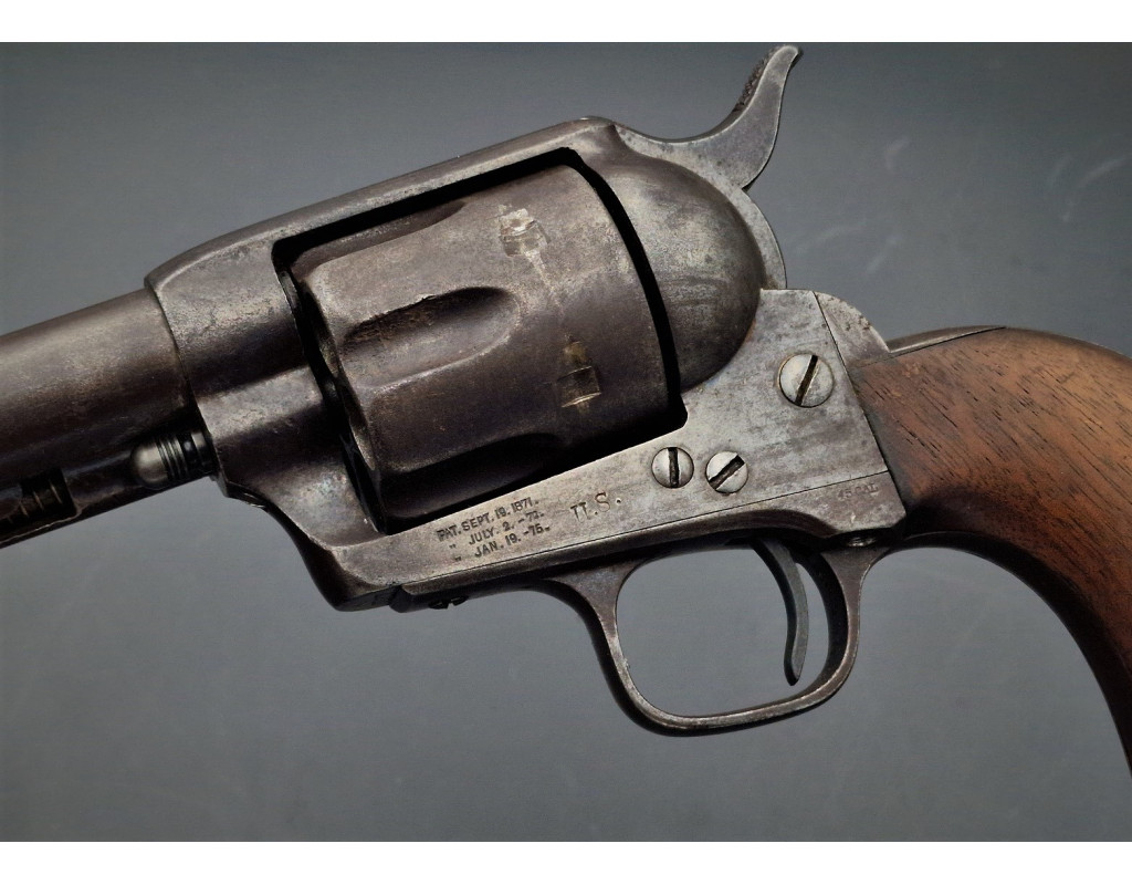 Armes de Poing REVOLVER CAVALERIE COLT PEACEMAKER SINGLE ACTION MILITAIRE DE CAVALERIE SAA 1873 US ARMY 1877 CAL. 45LC - BACKWA