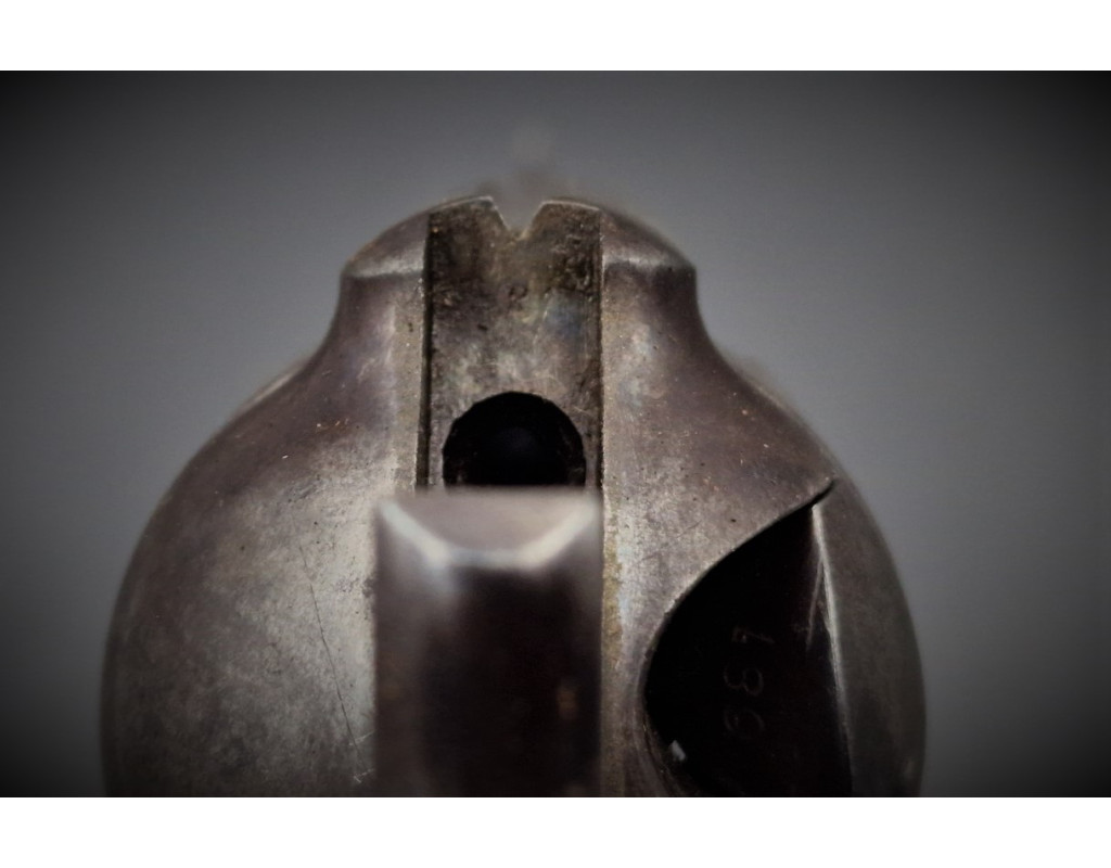 Armes de Poing REVOLVER CAVALERIE COLT PEACEMAKER SINGLE ACTION MILITAIRE DE CAVALERIE SAA 1873 US ARMY 1877 CAL. 45LC - BACKWA