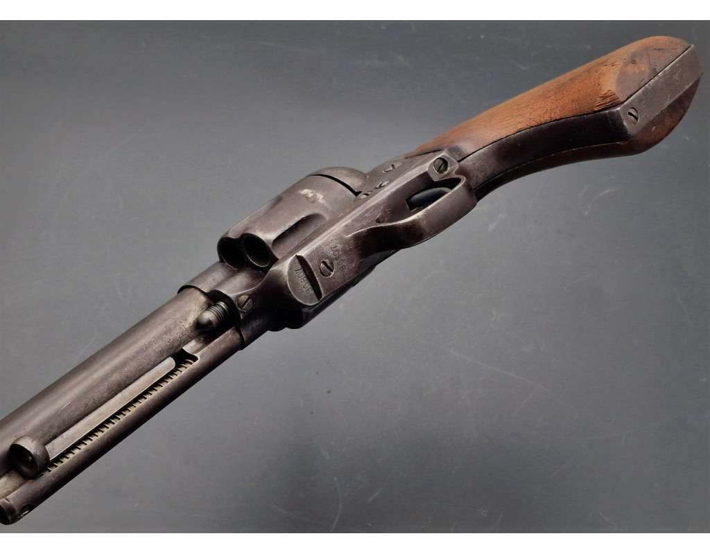 Armes de Poing REVOLVER CAVALERIE COLT PEACEMAKER SINGLE ACTION MILITAIRE DE CAVALERIE SAA 1873 US ARMY 1877 CAL. 45LC - BACKWA