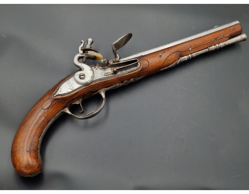 Armes de Poing PISTOLET À SILEX PETER FROMENT A ERLANG 1690-1752 NUREMBERG - ALLEMAGNE XVIIè SET1 - 2
