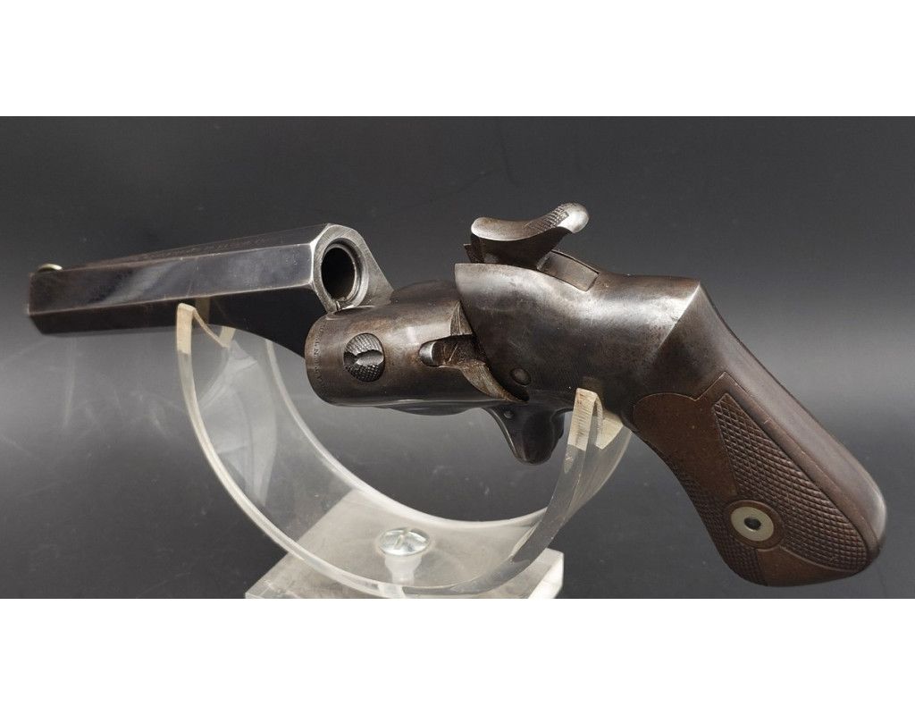 Catalogue Magasin PISTOLET HAMMOND DERRINGER 1866 - 1880 CONNECTICUTS ARMS NAUBUC CALIBRE 44 RF HENRY 8000ex - USA XIXè {PROD