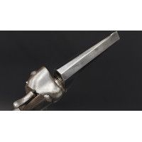 Catalogue Magasin PISTOLET HAMMOND DERRINGER 1866 - 1880 CONNECTICUTS ARMS NAUBUC CALIBRE 44 RF HENRY 8000ex - USA XIXè {PROD