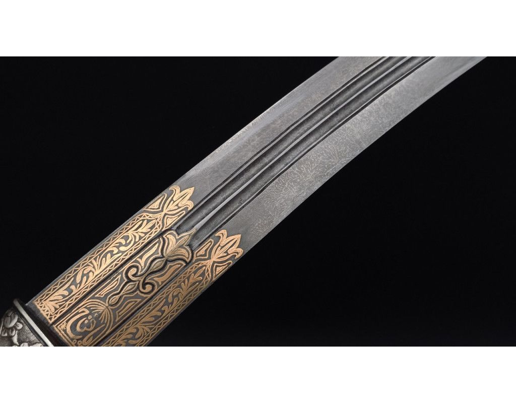 Armes Blanches LUXUEUX POIGNARD SABINI DAHARIA WAHABITE , Péninsule arabique DJAMBYA DAMAS ARGENT ET CORAIL - ARABIE SAOUDITE f