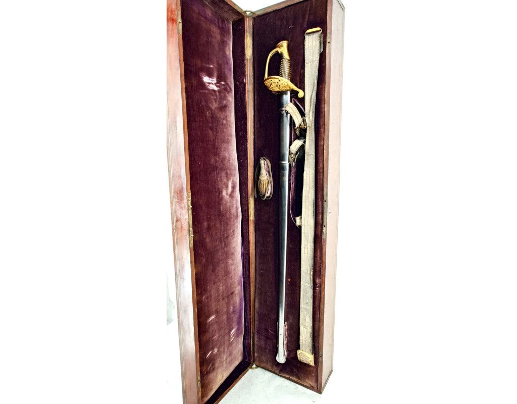 Armes Blanches COFFRET DE SABRE MODELE 1855 D'ETAT MAJOR OFFERT AU COLONEL ALEXIS ADOLPHE BLIGNY EN 1851 - FRANCE SECOND EMPIRE