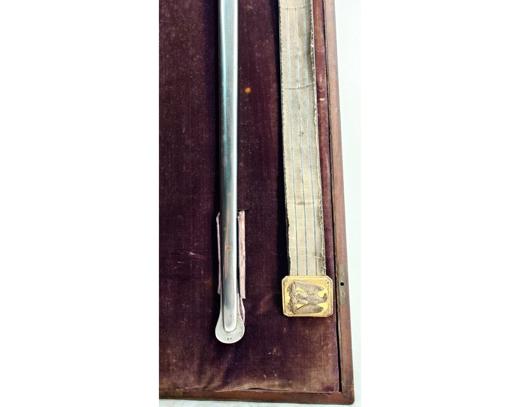 Armes Blanches COFFRET DE SABRE MODELE 1855 D'ETAT MAJOR OFFERT AU COLONEL ALEXIS ADOLPHE BLIGNY EN 1851 - FRANCE SECOND EMPIRE