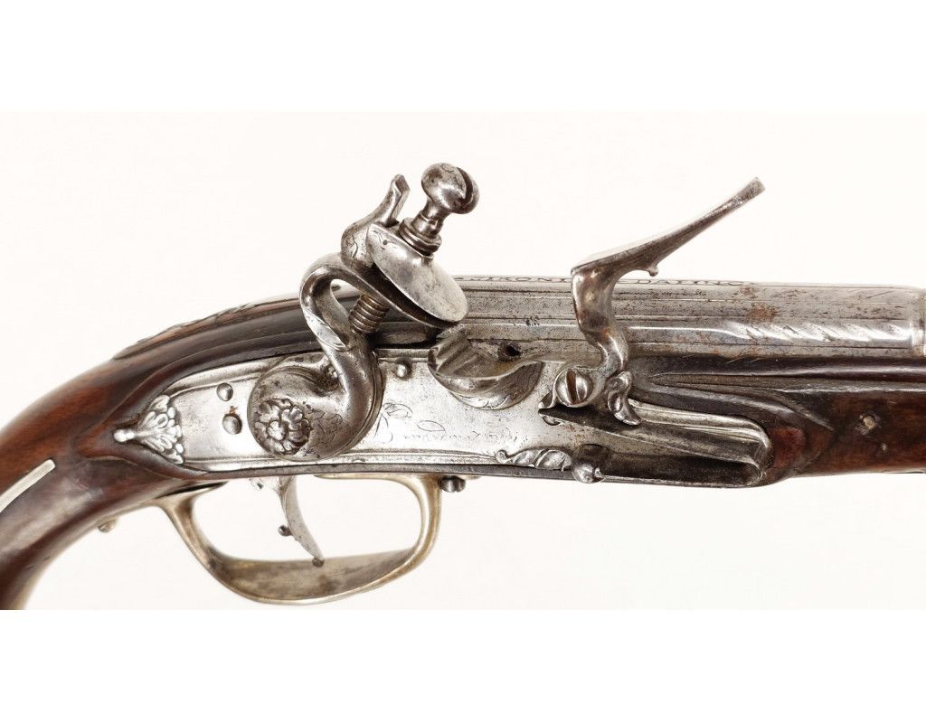 Armes de Poing LONG PISTOLET À SILEX ITALIEN 18è SIGNÉ BERNARDINO POUR L'EXPORT - MONTURES en ARGENT 406-90-1 - 13