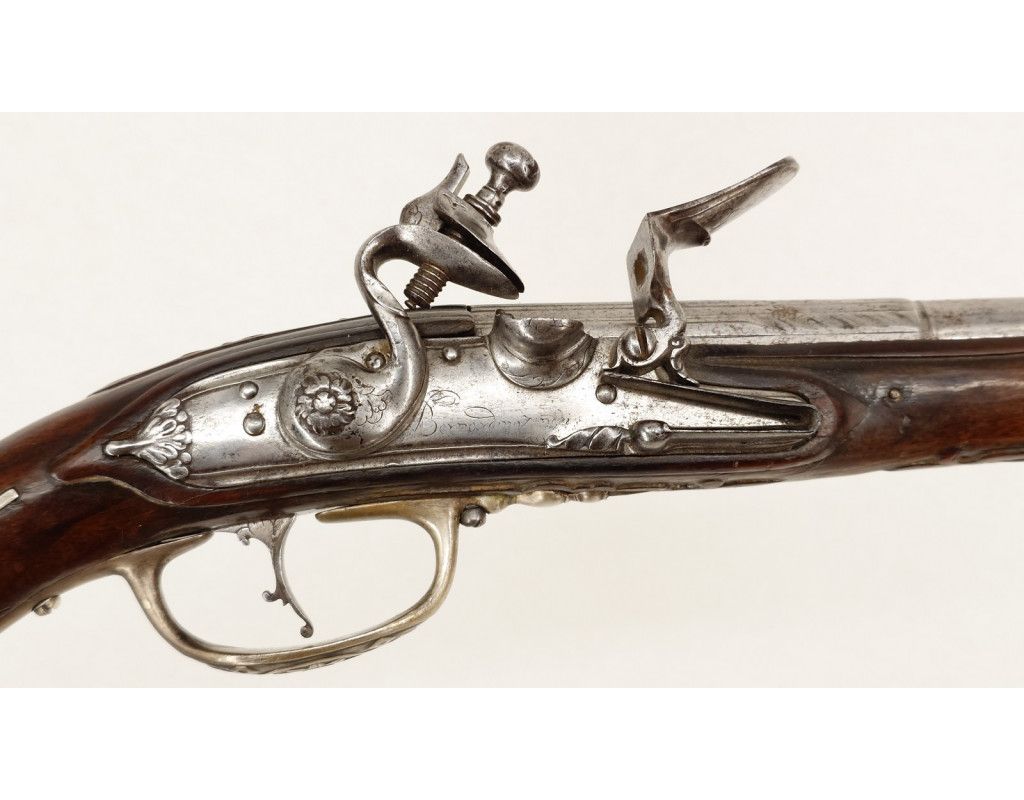 Armes de Poing LONG PISTOLET À SILEX ITALIEN 18è SIGNÉ BERNARDINO POUR L'EXPORT - MONTURES en ARGENT 406-90-1 - 8