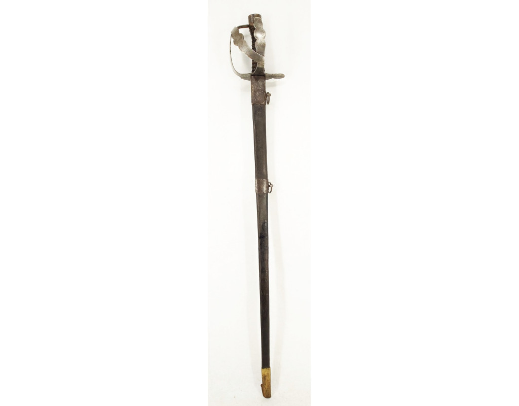 Armes Blanches SABRE DES DRAGONS MODÈLE RÉGLEMENTAIRE DU 25 AVRIL 1767 GARDE FER EN "N" 1771-1775 1er ESCADRON N°32 - FRANCE LOU