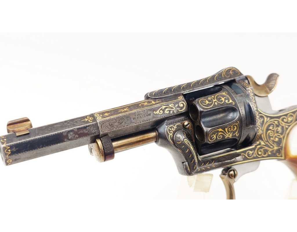 Armes de Poing REVOLVER DE LUXE SAINT-ÉTIENNE 1874 FAGNUS MAQUAIRE CALIBRE 320 - CADEAU DU MARÉCHAL FOCH À LOUIS MOUILLESEAUX -