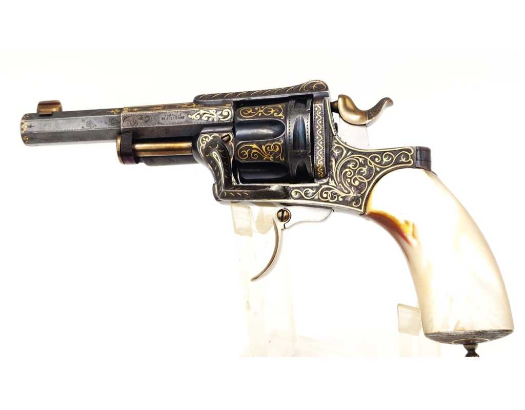 Armes de Poing REVOLVER DE LUXE SAINT-ÉTIENNE 1874 FAGNUS MAQUAIRE CALIBRE 320 - CADEAU DU MARÉCHAL FOCH À LOUIS MOUILLESEAUX -
