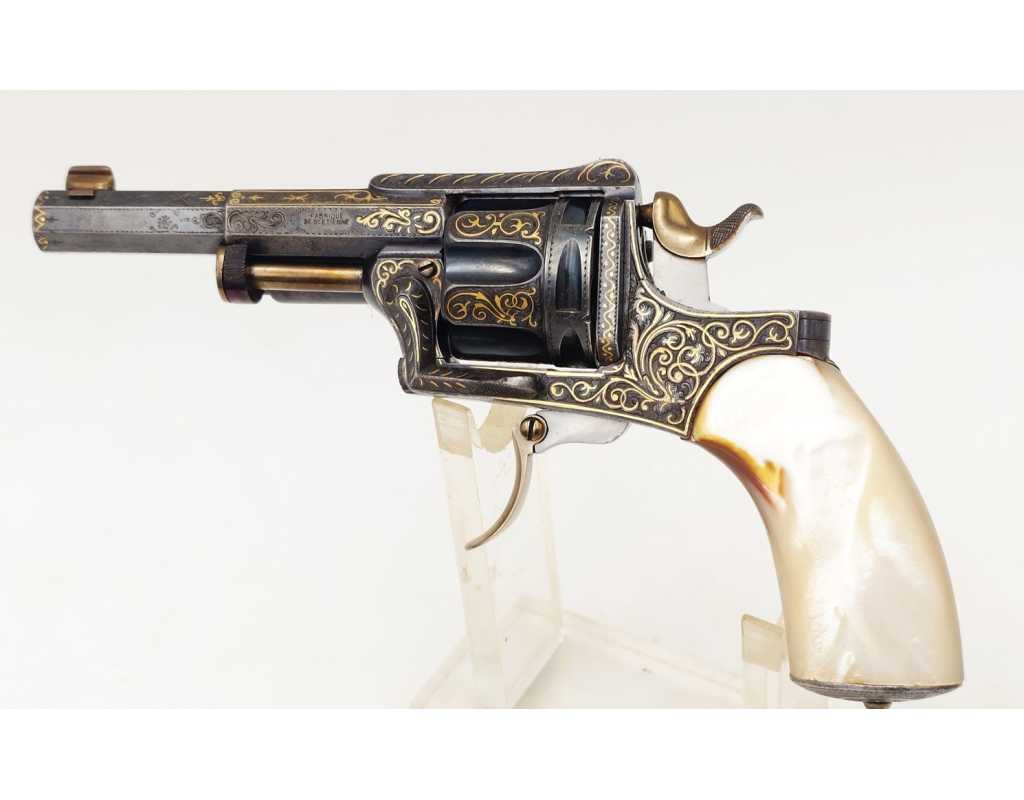 Armes de Poing REVOLVER DE LUXE SAINT-ÉTIENNE 1874 FAGNUS MAQUAIRE CALIBRE 320 - CADEAU DU MARÉCHAL FOCH À LOUIS MOUILLESEAUX -
