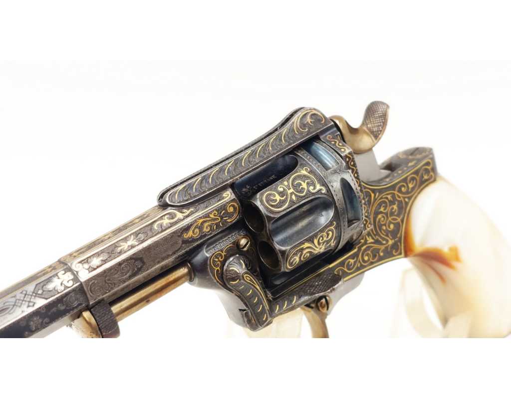 Armes de Poing REVOLVER DE LUXE SAINT-ÉTIENNE 1874 FAGNUS MAQUAIRE CALIBRE 320 - CADEAU DU MARÉCHAL FOCH À LOUIS MOUILLESEAUX -