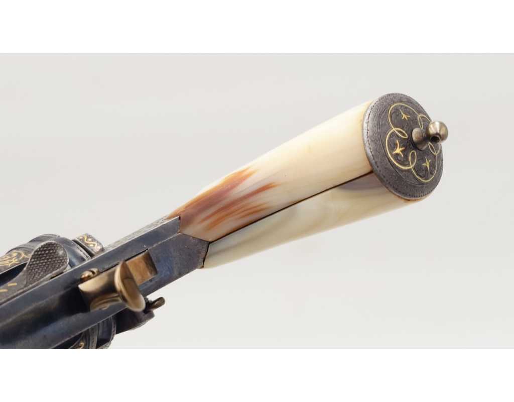 Armes de Poing REVOLVER DE LUXE SAINT-ÉTIENNE 1874 FAGNUS MAQUAIRE CALIBRE 320 - CADEAU DU MARÉCHAL FOCH À LOUIS MOUILLESEAUX -