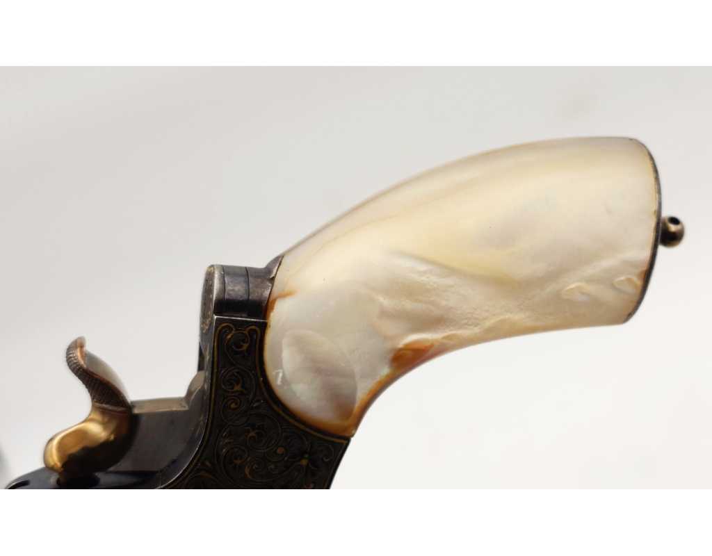 Armes de Poing REVOLVER DE LUXE SAINT-ÉTIENNE 1874 FAGNUS MAQUAIRE CALIBRE 320 - CADEAU DU MARÉCHAL FOCH À LOUIS MOUILLESEAUX -