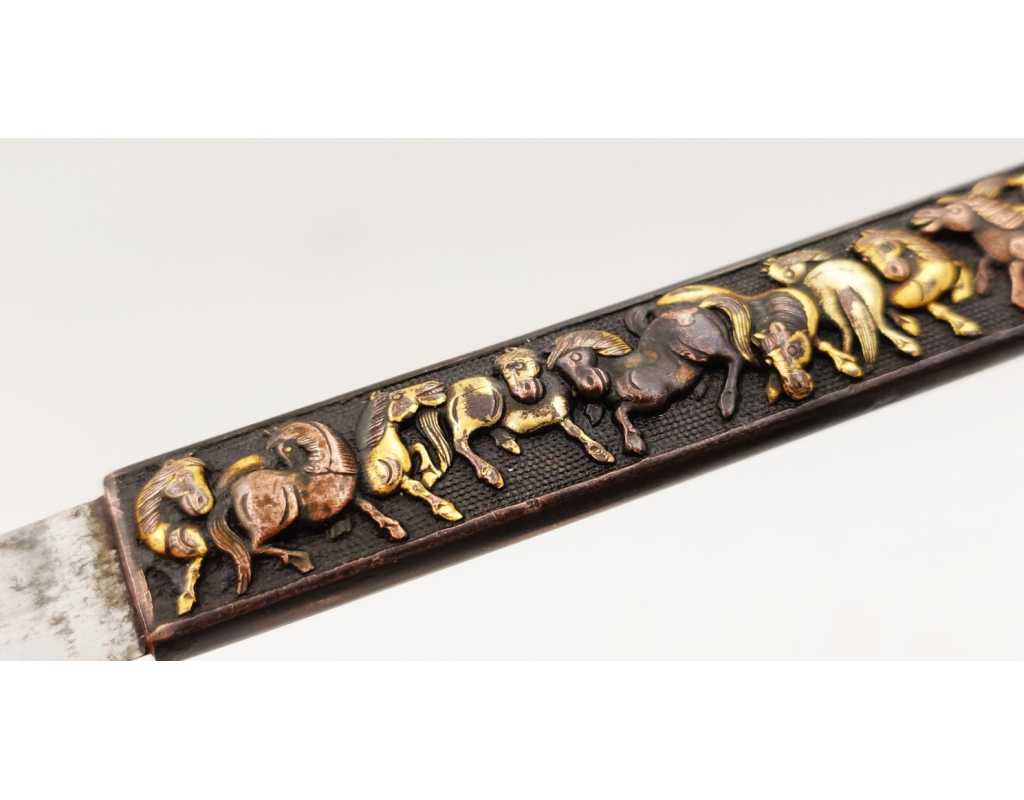 Art du Japon KOZUKA et LAME KOGOTANA   COUTEAU POUR SABRE JAPONAIS  EN  CUIVRE / CHEVAUX JAPON XIXè {PRODUCT_REFERENCE} - 4