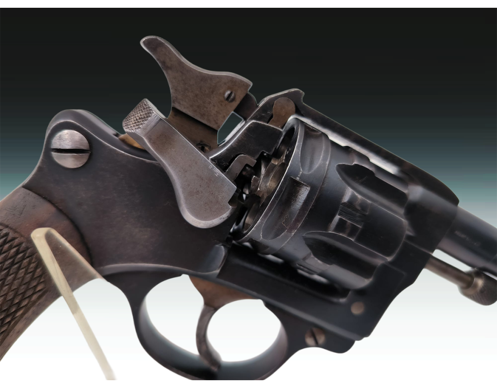 Armes de Poing REVOLVER MODELE 1892 CIVIL CALIBRE 8MM MANUFACTURE FRANCAISE D'ARMES DE SAINT-ETIENNE XIXè {PRODUCT_REFERENCE} -