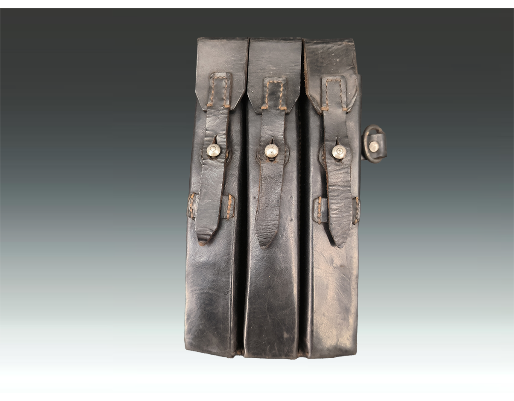 Militaria WW2 MP 40 PORTE CHARGEUR CUIR MP40 {PRODUCT_REFERENCE} - 1