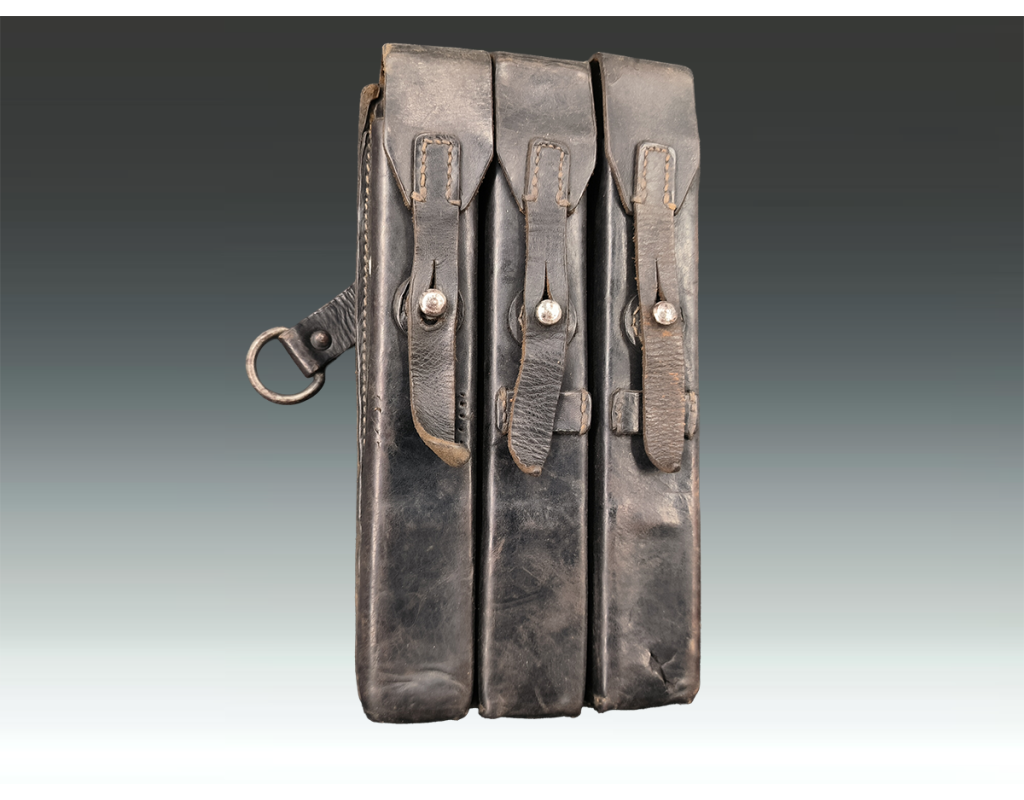 Militaria WW2 MP 38   PORTE CHARGEUR CUIR  MP40  MARQUAGE MP38u {PRODUCT_REFERENCE} - 1