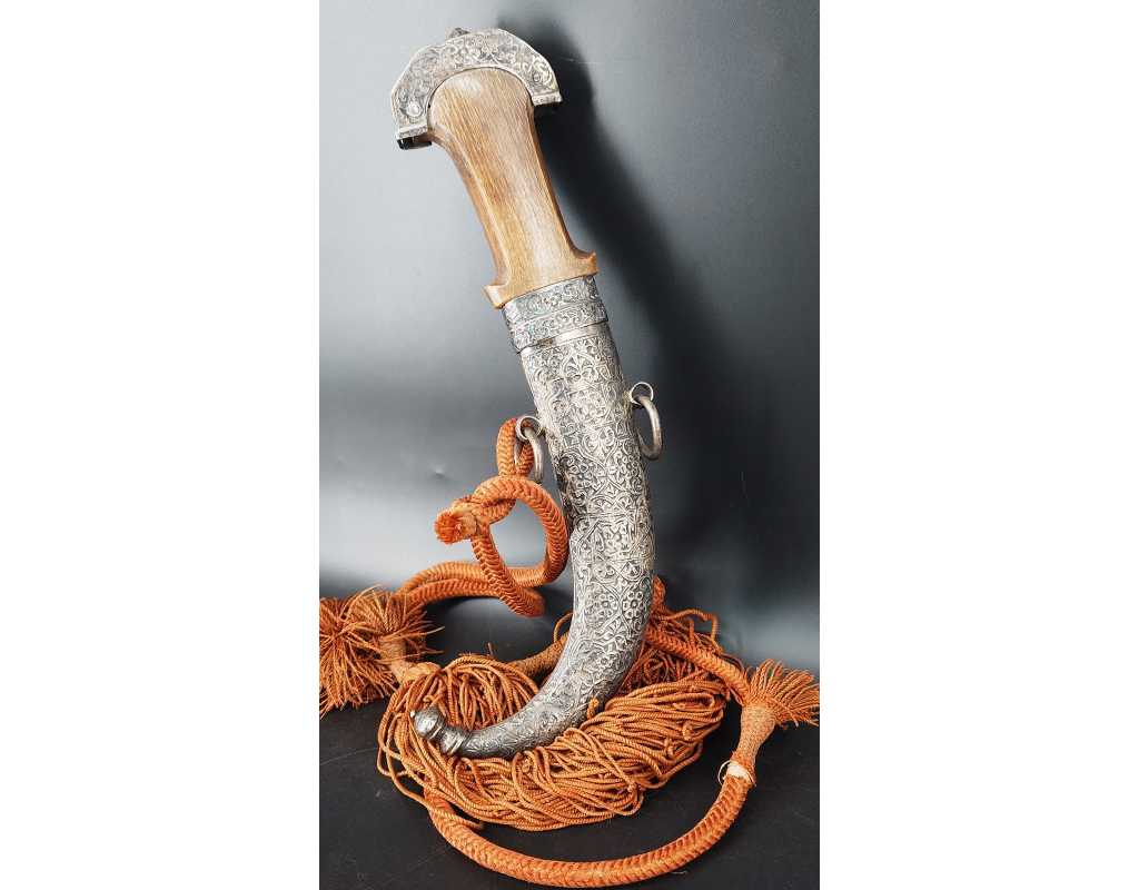 Armes Blanches POIGNARD MAROCAIN XVIIIè KHENDJER EN VERMEIL - GRIFFE DE LION DE LA GARDE NOIRE DES SULTANS {PRODUCT_REFERENCE}