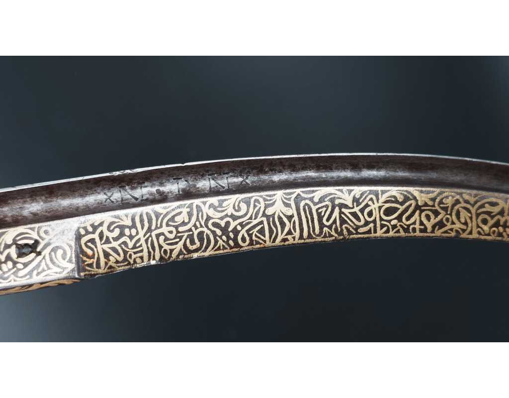 Armes Blanches POIGNARD MAROCAIN XVIIIè KHENDJER EN VERMEIL - GRIFFE DE LION DE LA GARDE NOIRE DES SULTANS {PRODUCT_REFERENCE}
