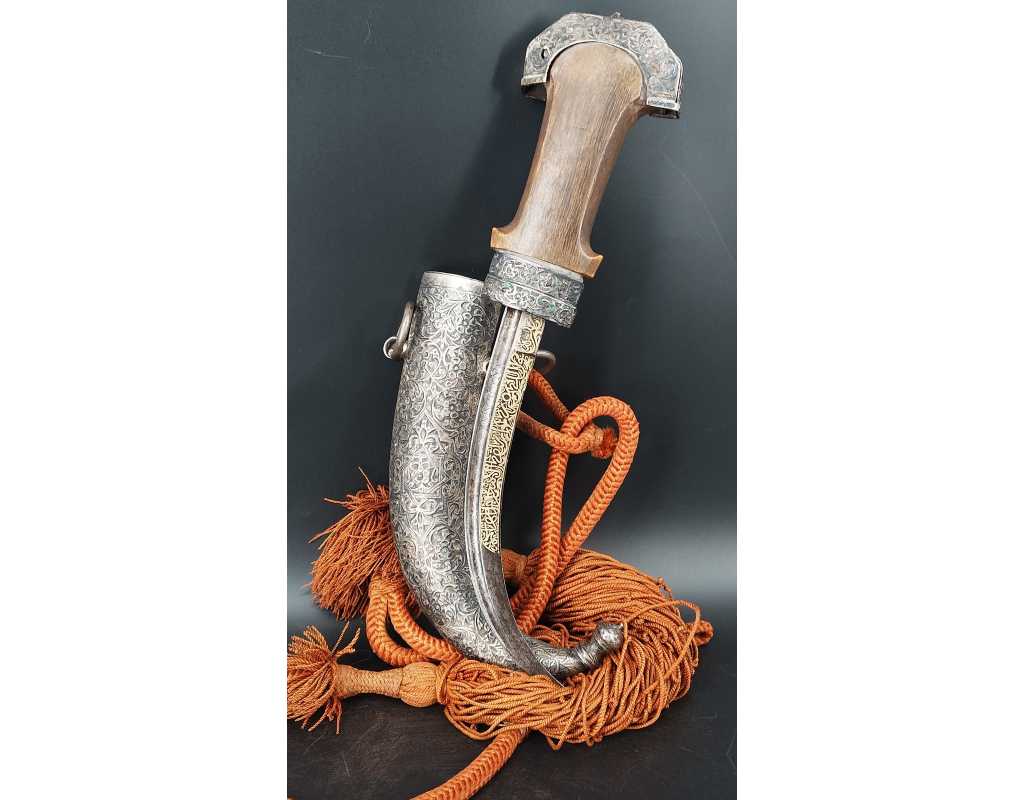 Armes Blanches POIGNARD MAROCAIN XVIIIè KHENDJER EN VERMEIL - GRIFFE DE LION DE LA GARDE NOIRE DES SULTANS {PRODUCT_REFERENCE}