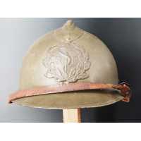 Militaria CASQUE ADRIAN SERVICE DE SANTE MODELE 1926 AVEC GRANDE RONDACHE ATTRIBUT DU MODELE 1915 {PRODUCT_REFERENCE} - 1