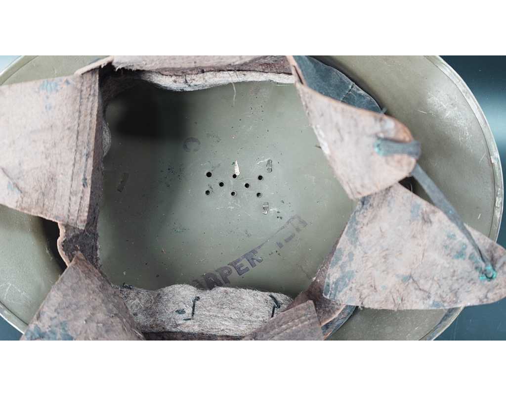 Militaria CASQUE ADRIAN SERVICE DE SANTE MODELE 1926 AVEC GRANDE RONDACHE ATTRIBUT DU MODELE 1915 {PRODUCT_REFERENCE} - 7