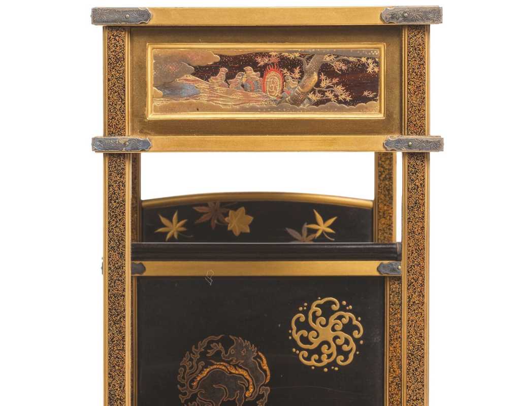 Art Japonais CHIGAIDANA LUXUEUX PETIT CABINET DE PRESENTATION EN LAQUE NASHIJI - JAPON MEIJI - 12