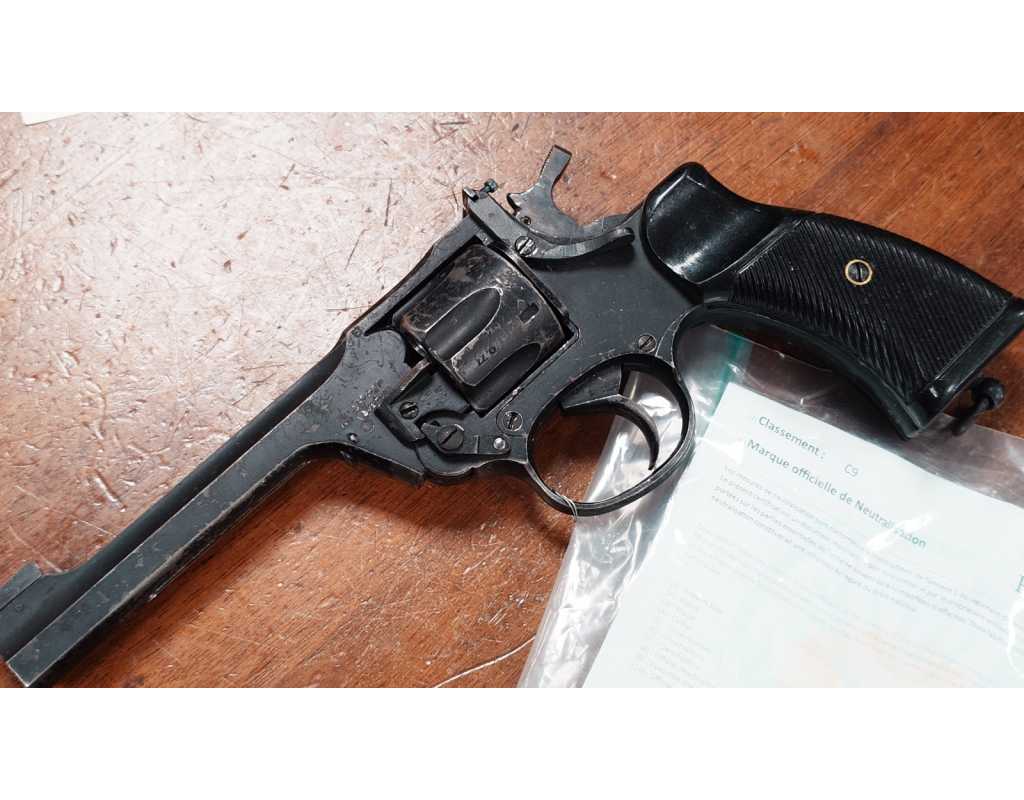 Armes Neutralisées REVOLVER WW2 RESISTANCE 1944 ENFIELD N° 2 MKI DE 1939 CALIBRE 38 NEUTRALISATION UE - GB SECONDE GUERRE