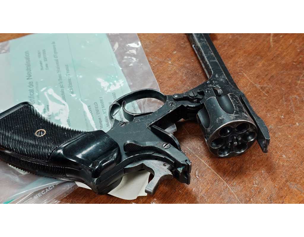 Armes Neutralisées REVOLVER WW2 RESISTANCE 1944 ENFIELD N° 2 MKI DE 1939 CALIBRE 38 NEUTRALISATION UE - GB SECONDE GUERRE