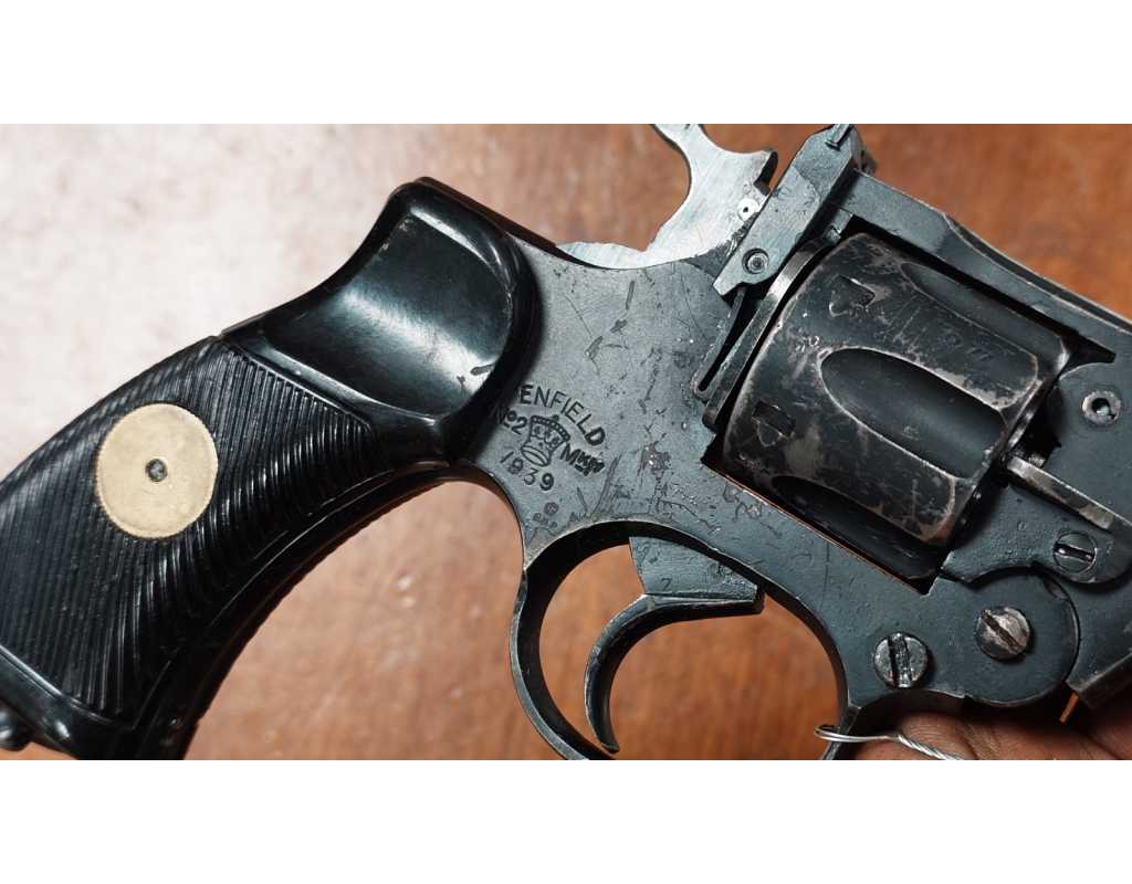 Armes Neutralisées REVOLVER WW2 RESISTANCE 1944 ENFIELD N° 2 MKI DE 1939 CALIBRE 38 NEUTRALISATION UE - GB SECONDE GUERRE