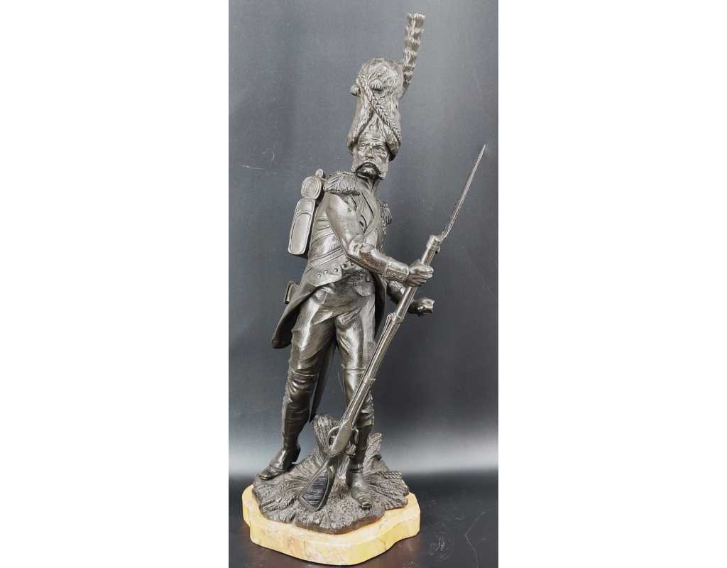 ANTIQUITES GRENADIER DE LA VIEILLE GARDE IMPEIRALE DE NAPOLEON Ier BRONZE SOLDAT PAR LUCA MADRASSI 1848 - 1919 {PRODUCT_REFERENC