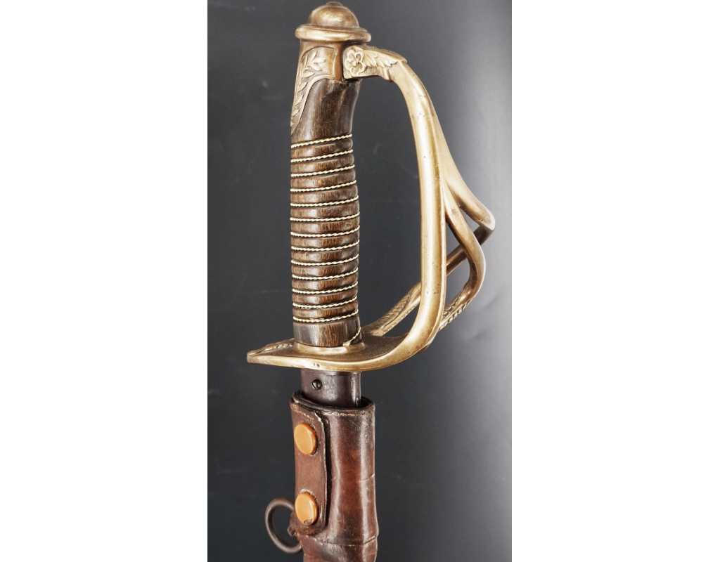 Armes Blanches SABRE OFFICIER D'ARTILLERIE MODÈLE 1822 - 1899 LAME 90CM COULAUX KLINGENTHAL - FRANCE IIIè RÉPUBLIQUE {PRODUCT_