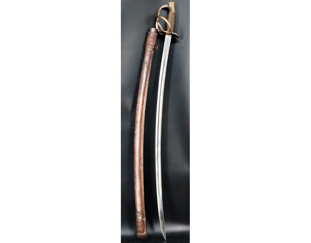 Armes Blanches SABRE OFFICIER D'ARTILLERIE MODÈLE 1822 - 1899 LAME 90CM COULAUX KLINGENTHAL - FRANCE IIIè RÉPUBLIQUE {PRODUCT_