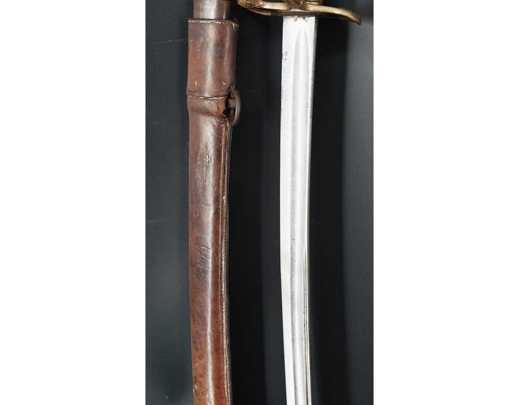 Armes Blanches SABRE OFFICIER D'ARTILLERIE MODÈLE 1822 - 1899 LAME 90CM COULAUX KLINGENTHAL - FRANCE IIIè RÉPUBLIQUE {PRODUCT_
