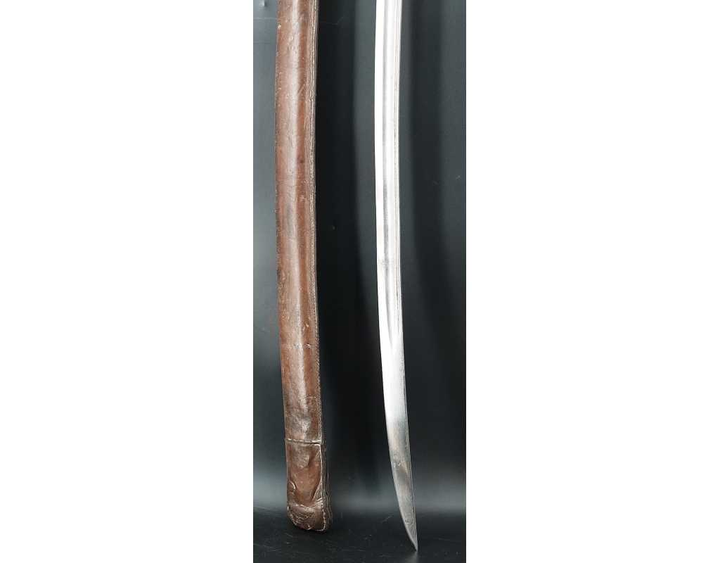 Armes Blanches SABRE OFFICIER D'ARTILLERIE MODÈLE 1822 - 1899 LAME 90CM COULAUX KLINGENTHAL - FRANCE IIIè RÉPUBLIQUE {PRODUCT_