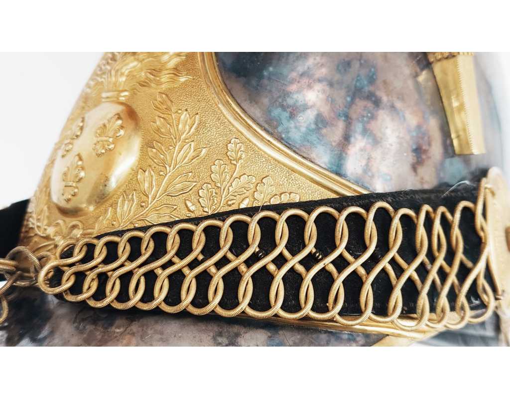 Militaria CASQUE ET CUIRASSE D'OFFICIER DE CUIRASSIERS DE LA GARDE ROYALE MODÈLE 1825 - FRANCE RESTAURATION {PRODUCT_REFERENCE}