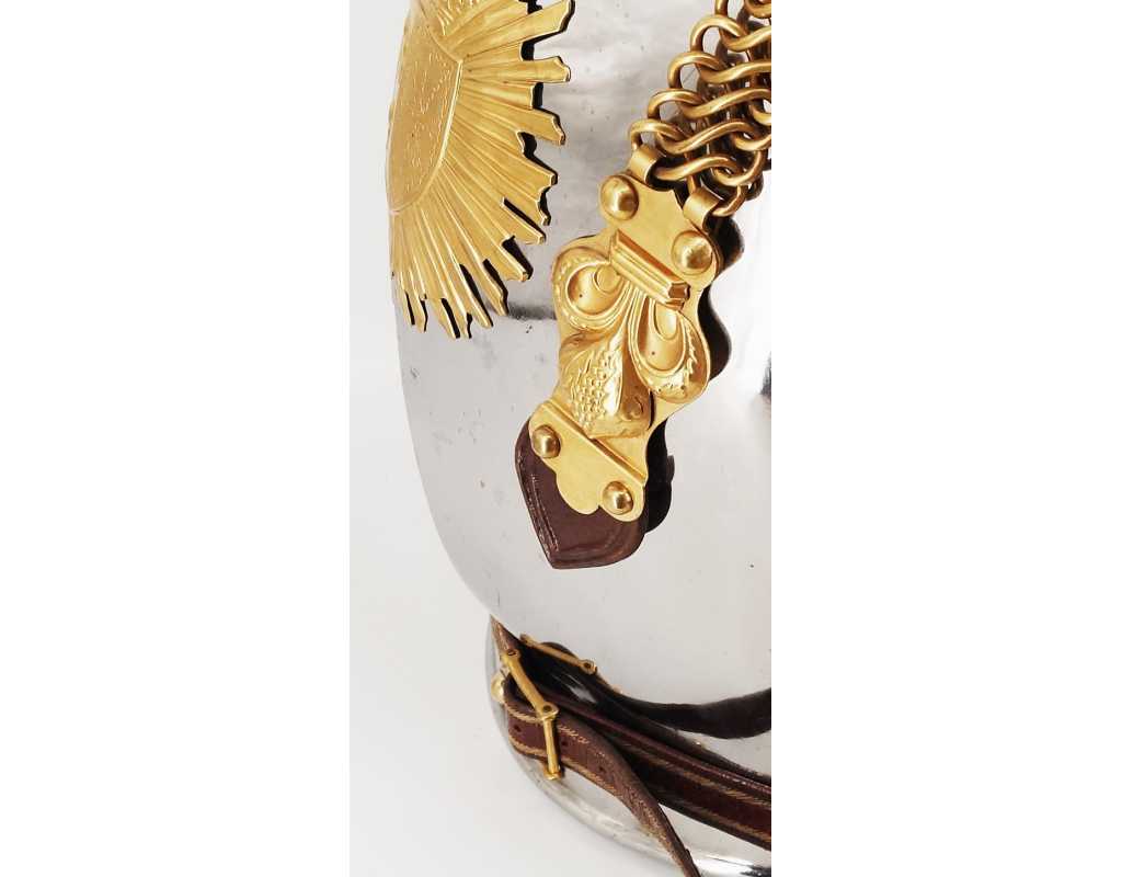 Militaria CASQUE ET CUIRASSE D'OFFICIER DE CUIRASSIERS DE LA GARDE ROYALE MODÈLE 1825 - FRANCE RESTAURATION {PRODUCT_REFERENCE}