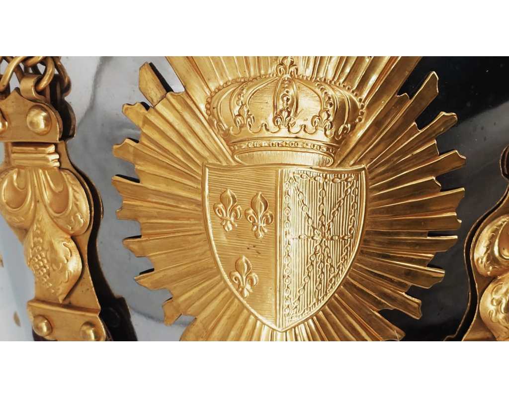 Militaria CASQUE ET CUIRASSE D'OFFICIER DE CUIRASSIERS DE LA GARDE ROYALE MODÈLE 1825 - FRANCE RESTAURATION {PRODUCT_REFERENCE}