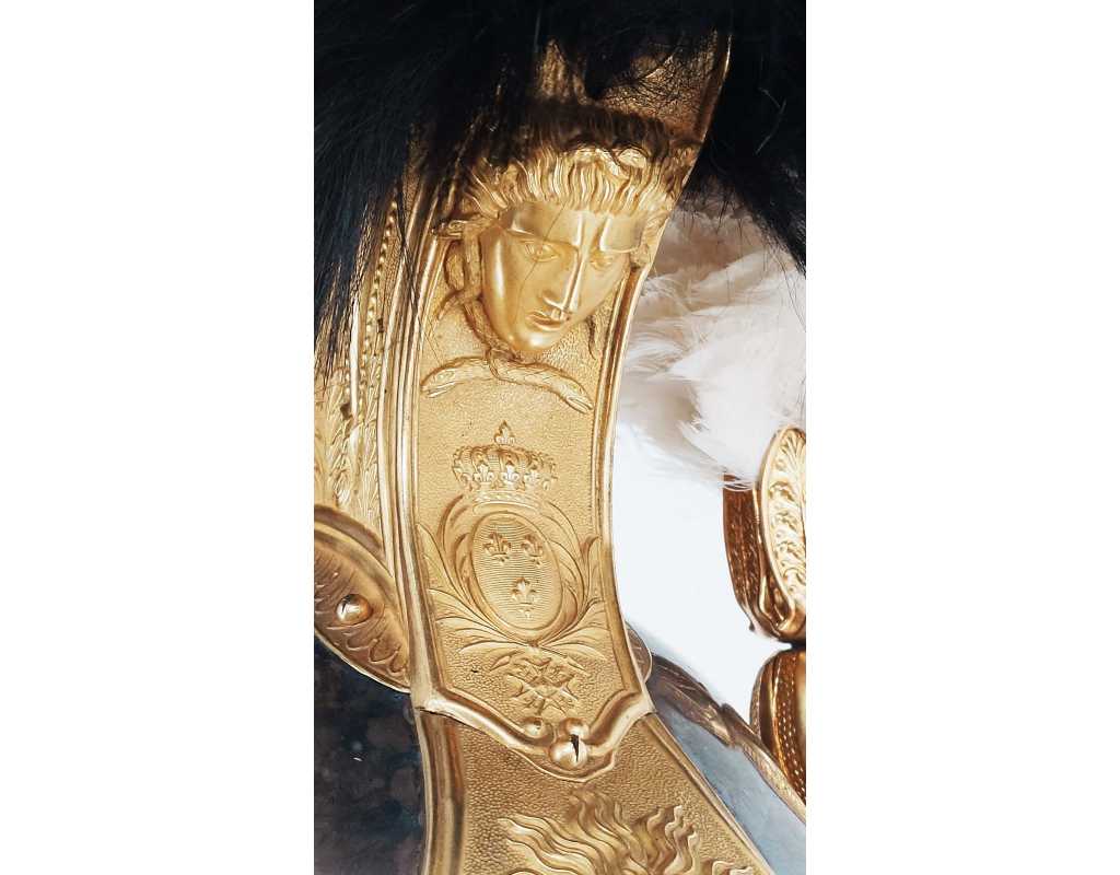 Militaria CASQUE ET CUIRASSE D'OFFICIER DE CUIRASSIERS DE LA GARDE ROYALE MODÈLE 1825 - FRANCE RESTAURATION {PRODUCT_REFERENCE}
