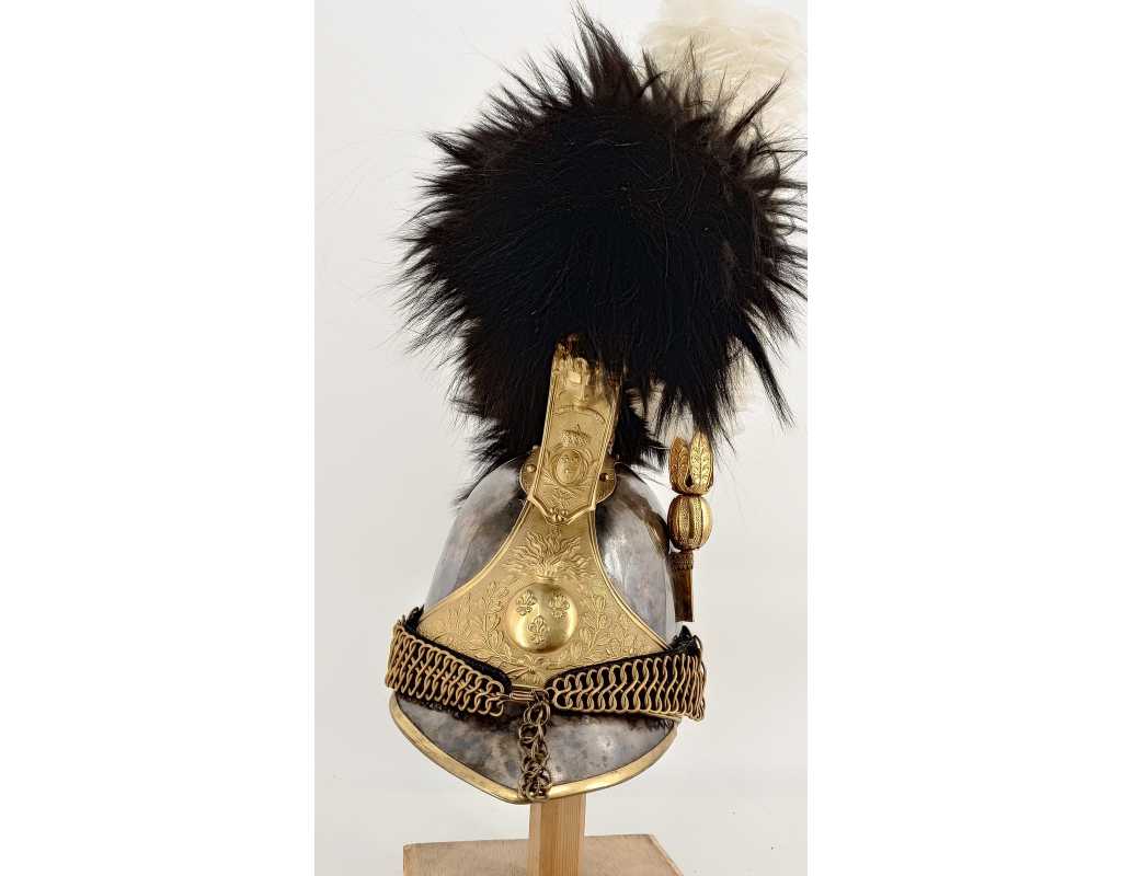 Militaria CASQUE ET CUIRASSE D'OFFICIER DE CUIRASSIERS DE LA GARDE ROYALE MODÈLE 1825 - FRANCE RESTAURATION {PRODUCT_REFERENCE}