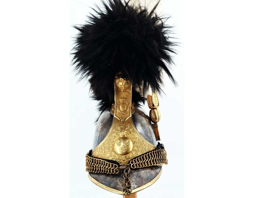 Militaria CASQUE ET CUIRASSE D'OFFICIER DE CUIRASSIERS DE LA GARDE ROYALE MODÈLE 1825 - FRANCE RESTAURATION {PRODUCT_REFERENCE}