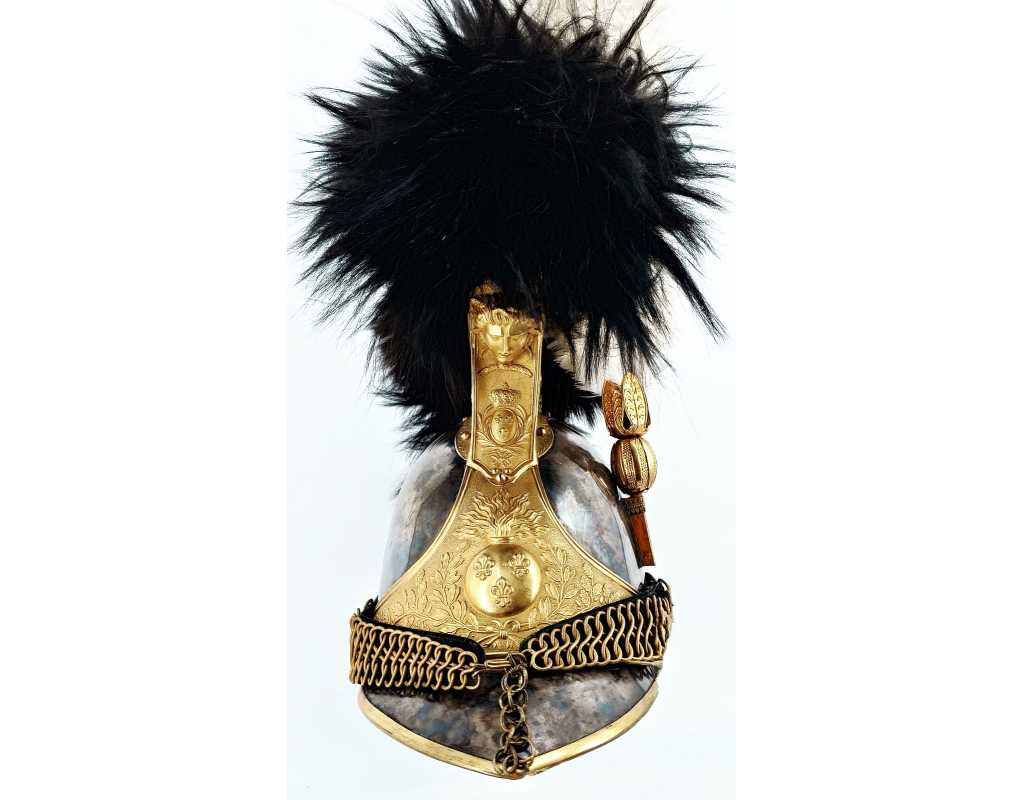 Militaria CASQUE ET CUIRASSE D'OFFICIER DE CUIRASSIERS DE LA GARDE ROYALE MODÈLE 1825 - FRANCE RESTAURATION {PRODUCT_REFERENCE}