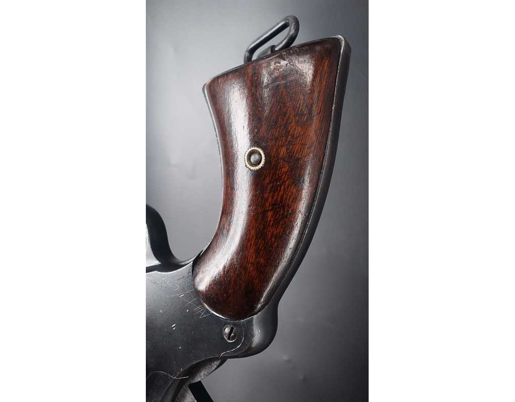 Pièces détachées en ligne PAIRE DE PLAQUETTES EN BOIS POUR REVOLVER COLT95 US ARMY 1892 / 1894/ 1896/ 1901/ 1903 {PRODUCT_REFERE