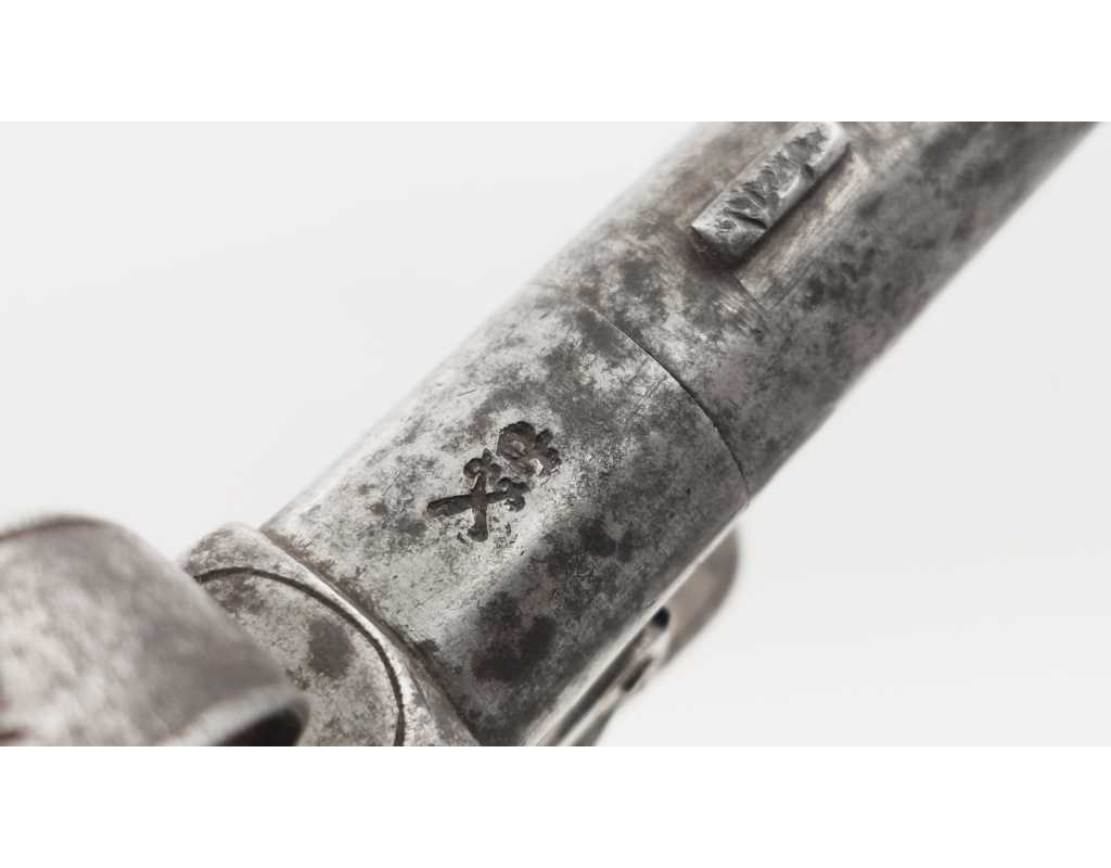 Armes de Poing PISTOLET A SILEX DE GOUSSET DIT DE VOYAGE A BALLE FORCEE CALIBRE 10.2MM J.G JONES {PRODUCT_REFERENCE} - 8