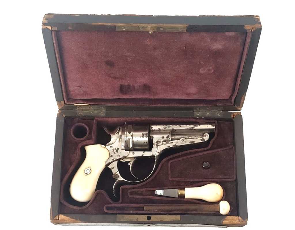 Armes de Poing REVOLVER GALAND PARIS 1868 CALIBRE 7MM PERCUSSION CENTRALE - FRANCE XIXè {PRODUCT_REFERENCE} - 1
