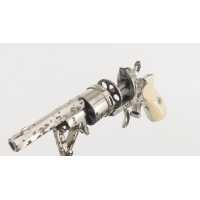 Armes de Poing REVOLVER GALAND PARIS 1868 CALIBRE 7MM PERCUSSION CENTRALE - FRANCE XIXè {PRODUCT_REFERENCE} - 7