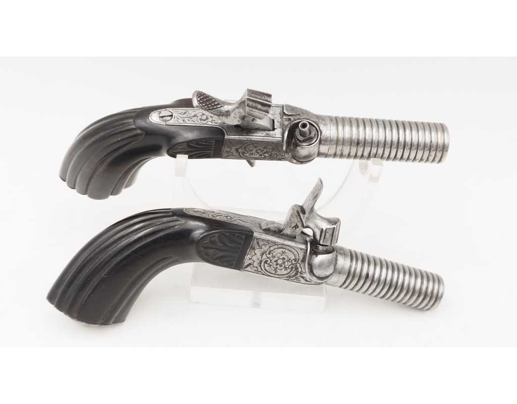 Armes de Poing PAIRE DE PISTOLETS DE VOYAGE À PERCUSSION CALIBRE 10MM - 5