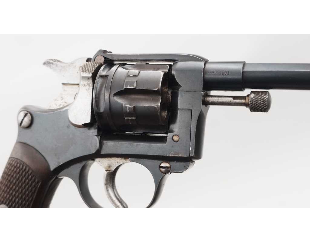 Armes de Poing REVOLVER MODÈLE 1892 FABRICATION CIVIL JEAN GAUCHER À SAINT-ÉTIENNE CALIBRE 8x27R / 8MM 92 - France XIXè - 8
