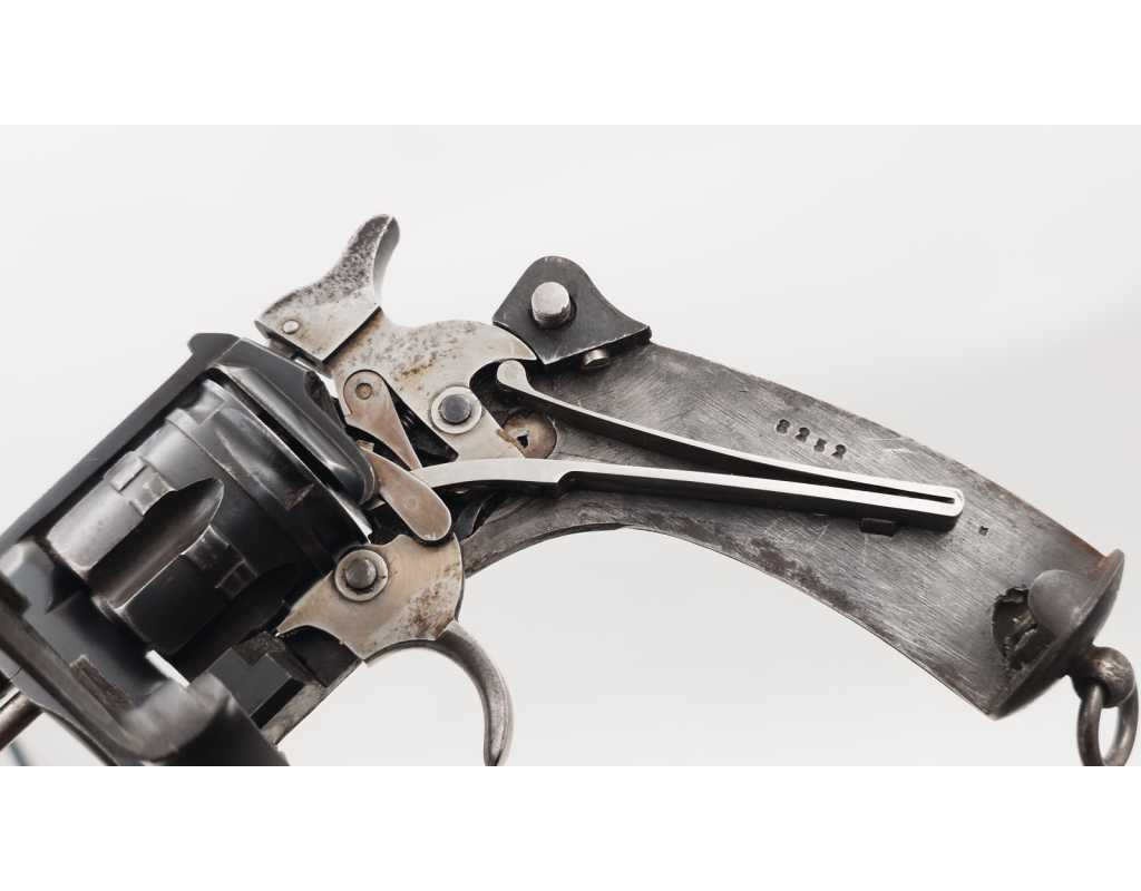 Armes de Poing REVOLVER MODÈLE 1892 FABRICATION CIVIL G.J. À SAINT-ÉTIENNE CALIBRE 8x27R / 8MM 92 - France XIXè - 13